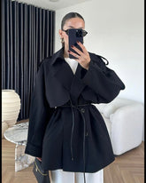 ترانش ترندي مع حزام عالخصر