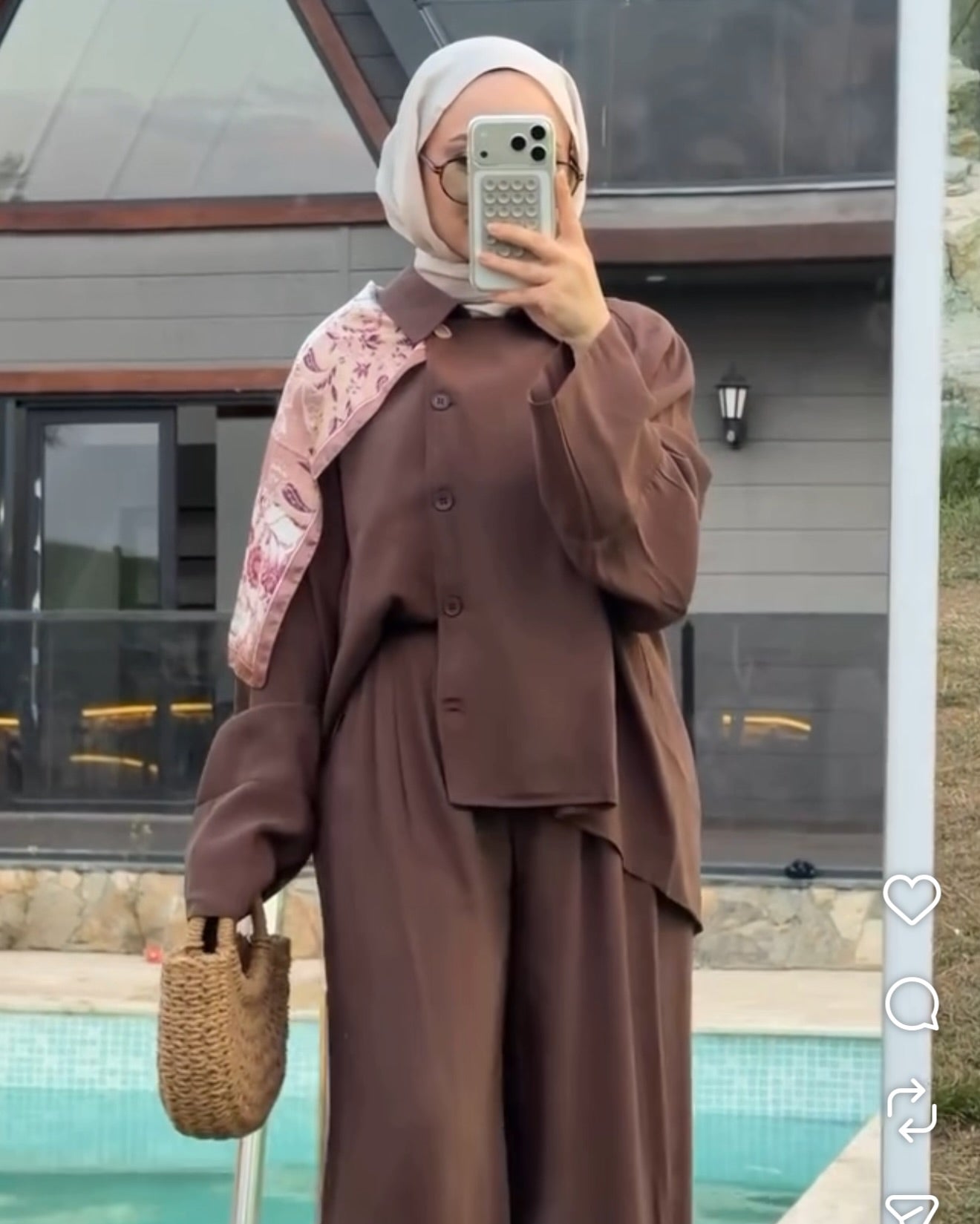 طقم بيسك ترند قميص وبنطلون