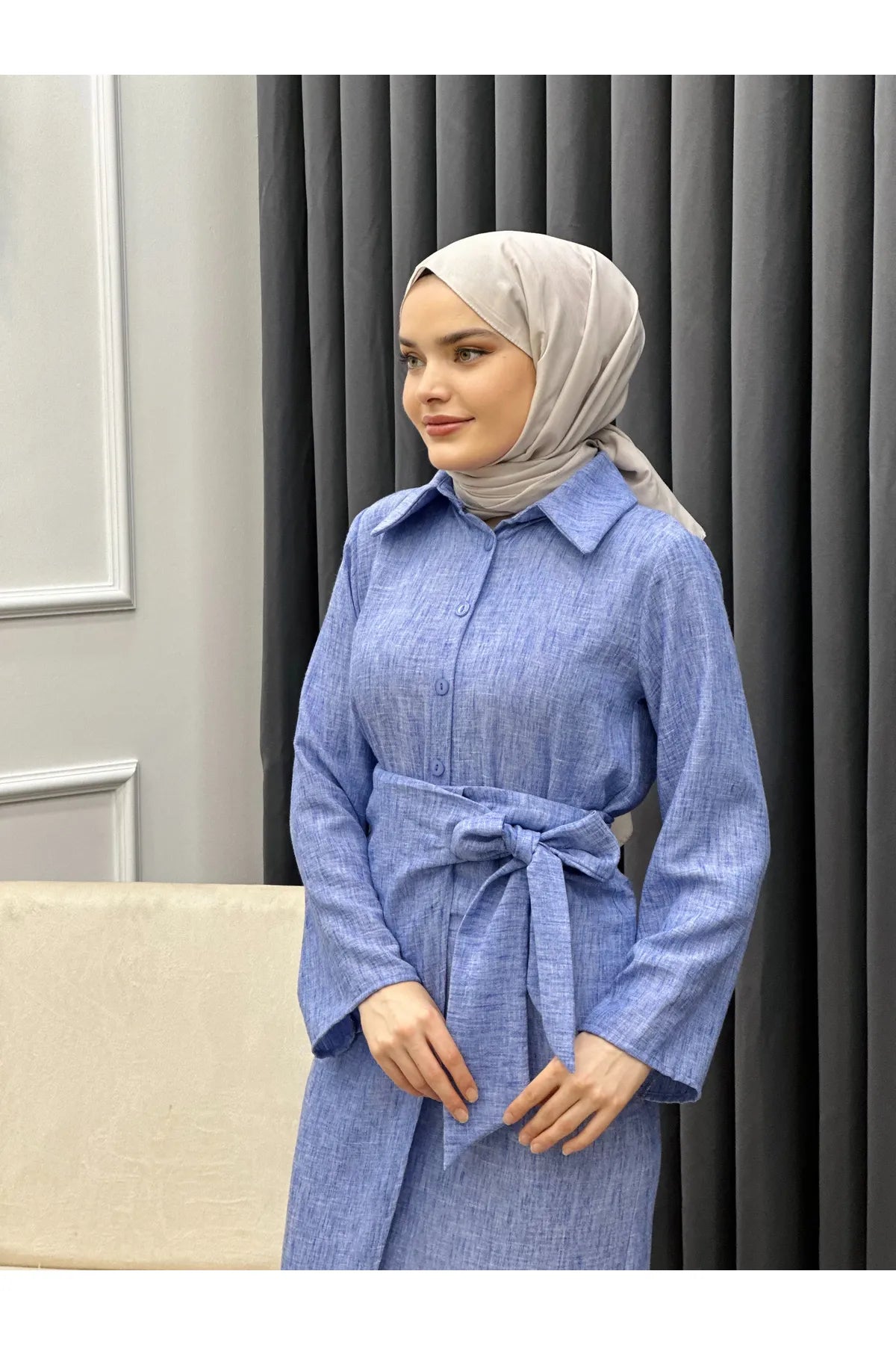 طقم تنورة ربطة مع قميص