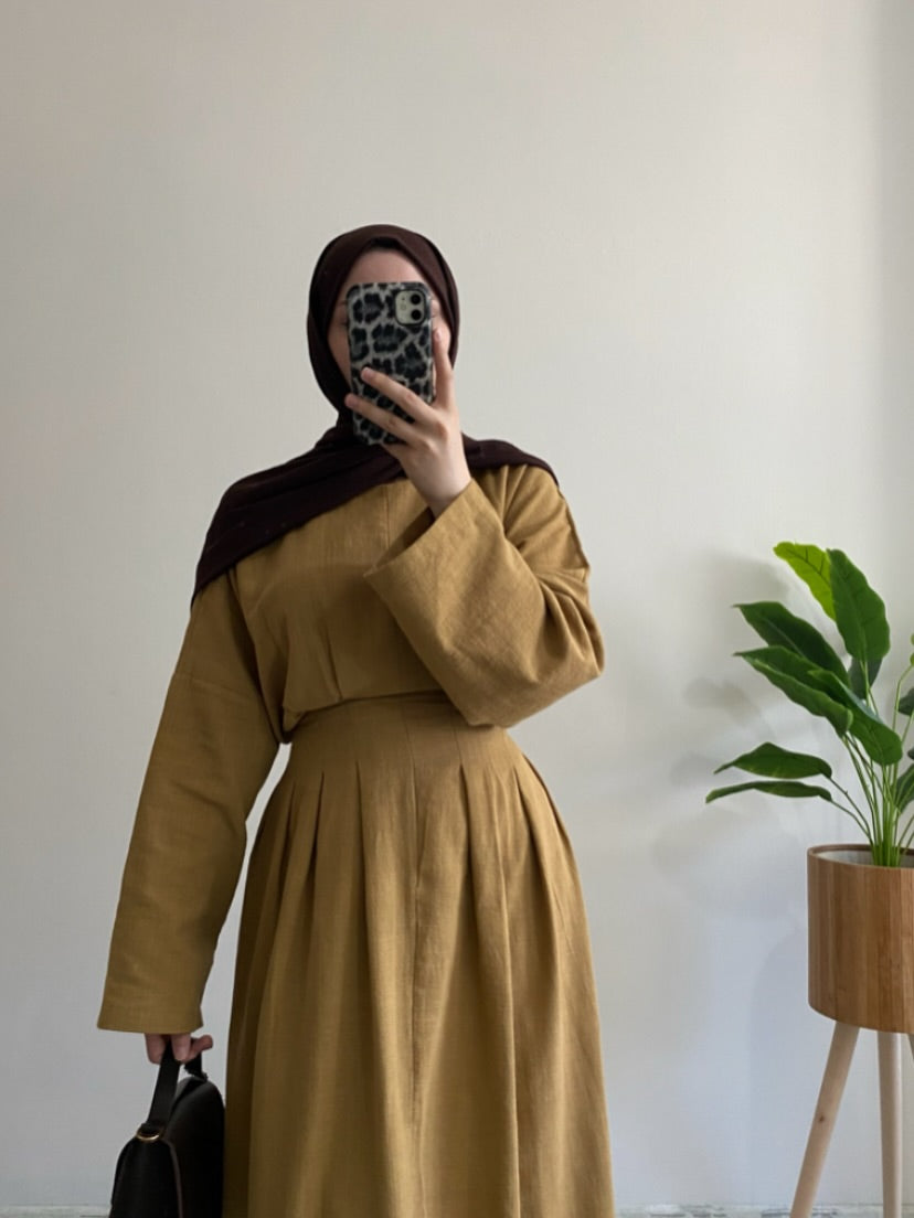 فستان بولين مع شدة عالخصر