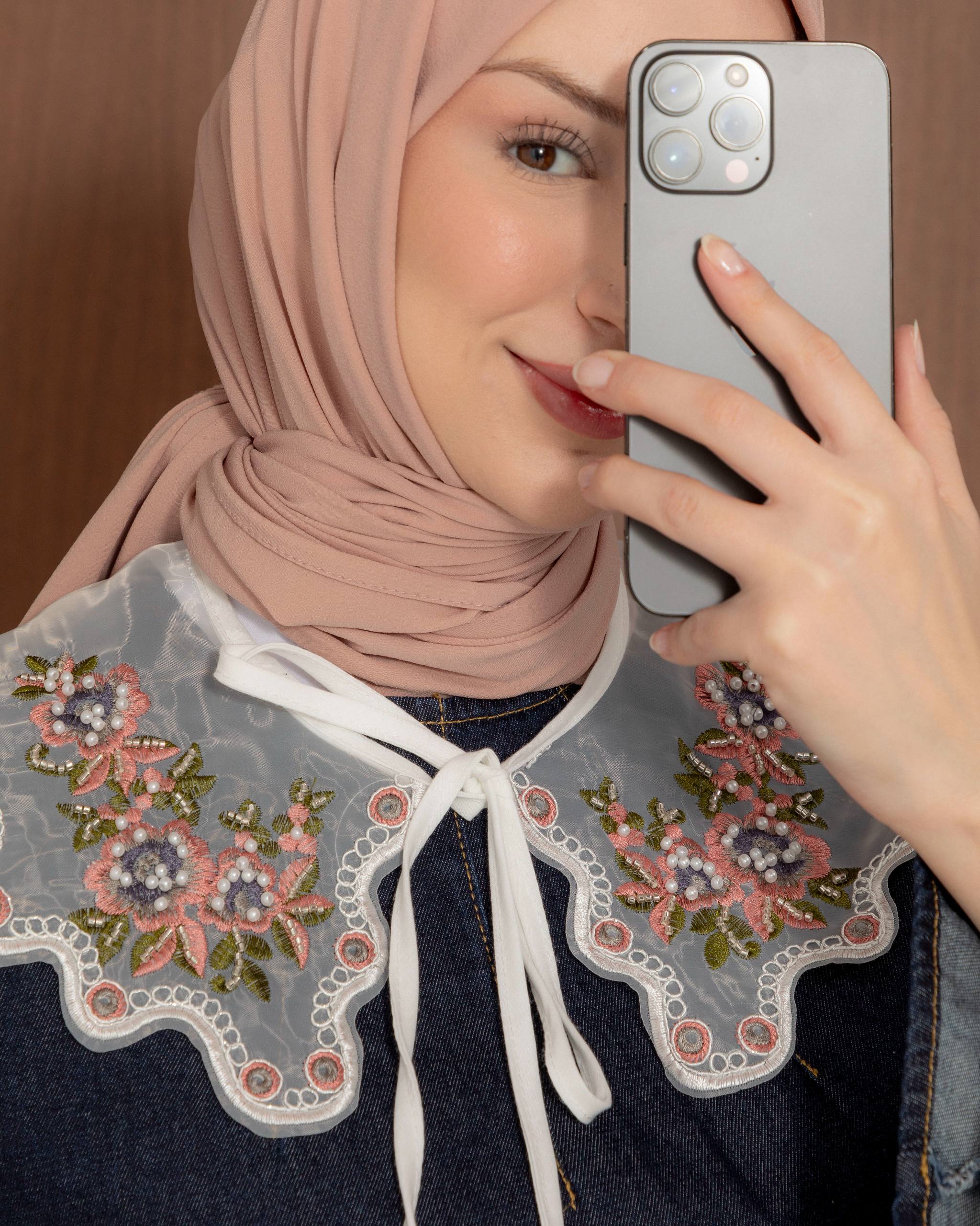 طقم جينز تنورة وبلوزة مميز