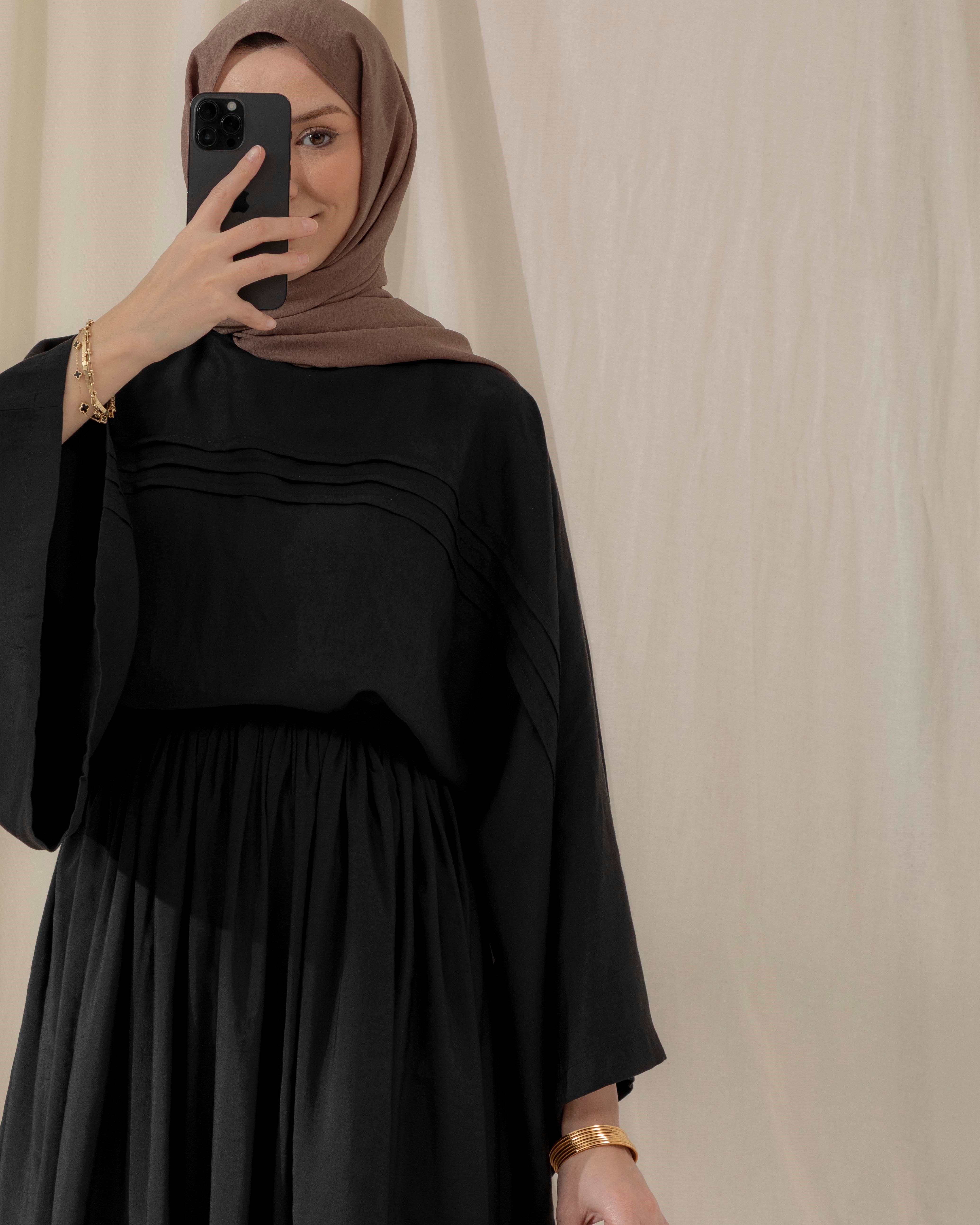 طقم تنورة وبلوزة فلو تكرار