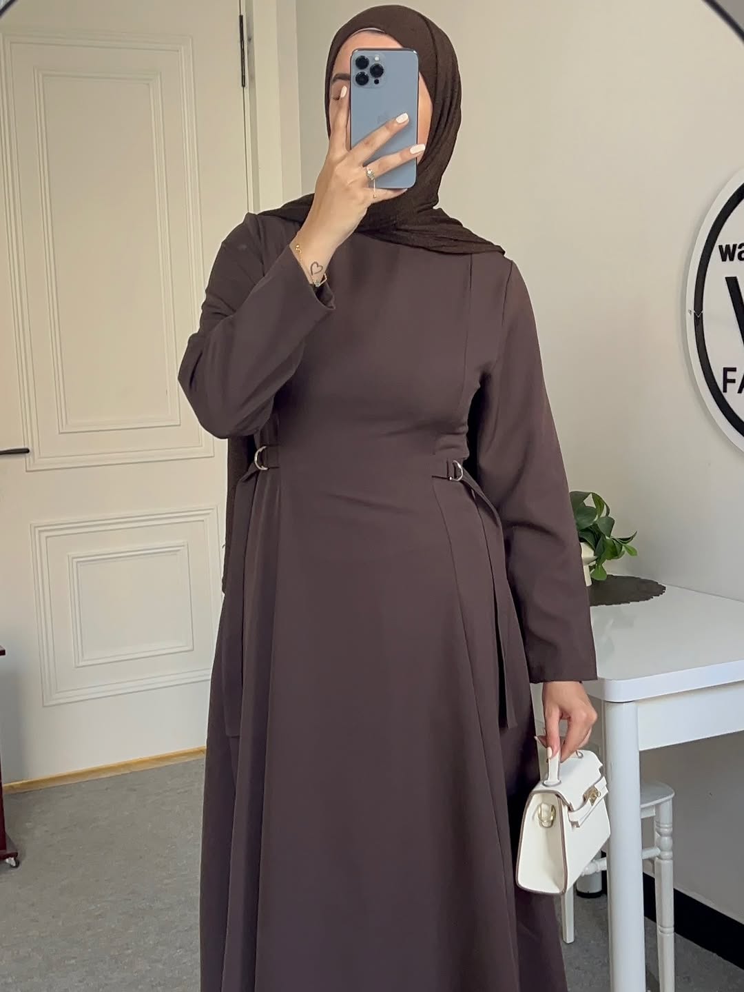 فستان سمبل وربطة عالخصر