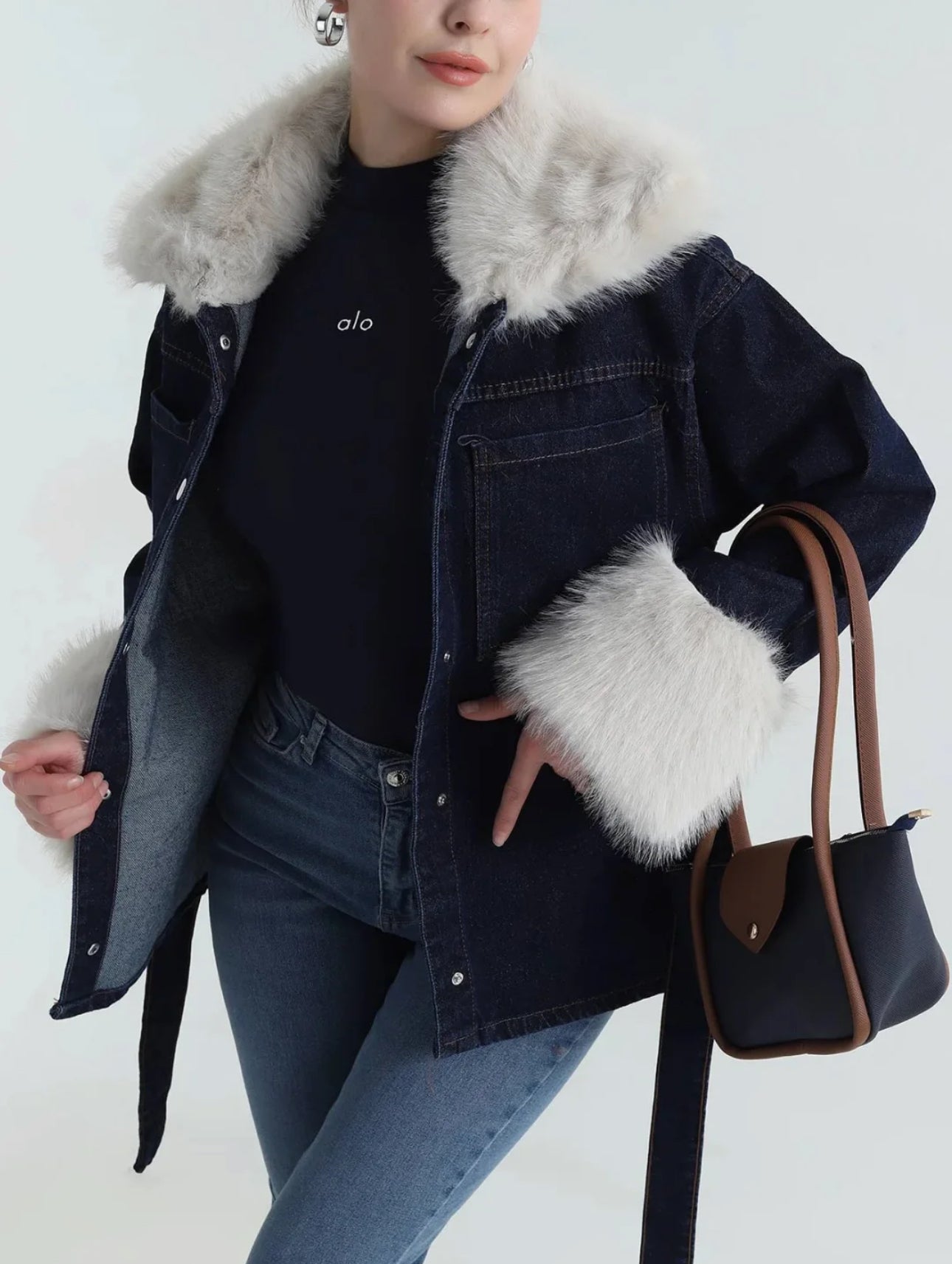 جاكيت جينز مع حزام