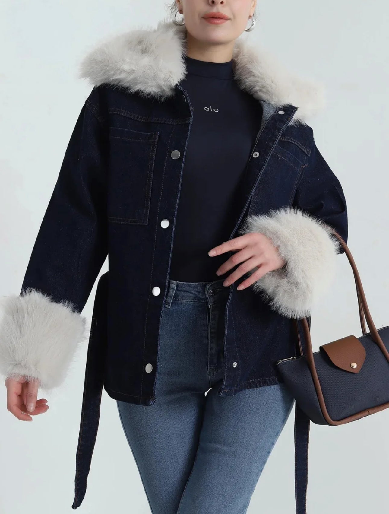 جاكيت جينز مع حزام